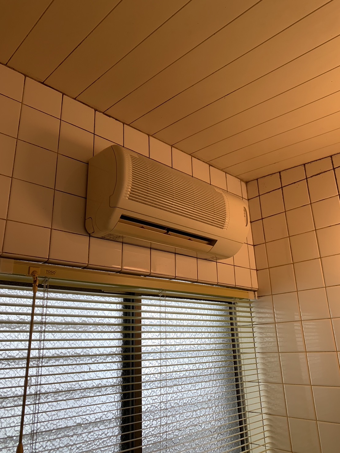 施工前　浴室暖房乾燥機