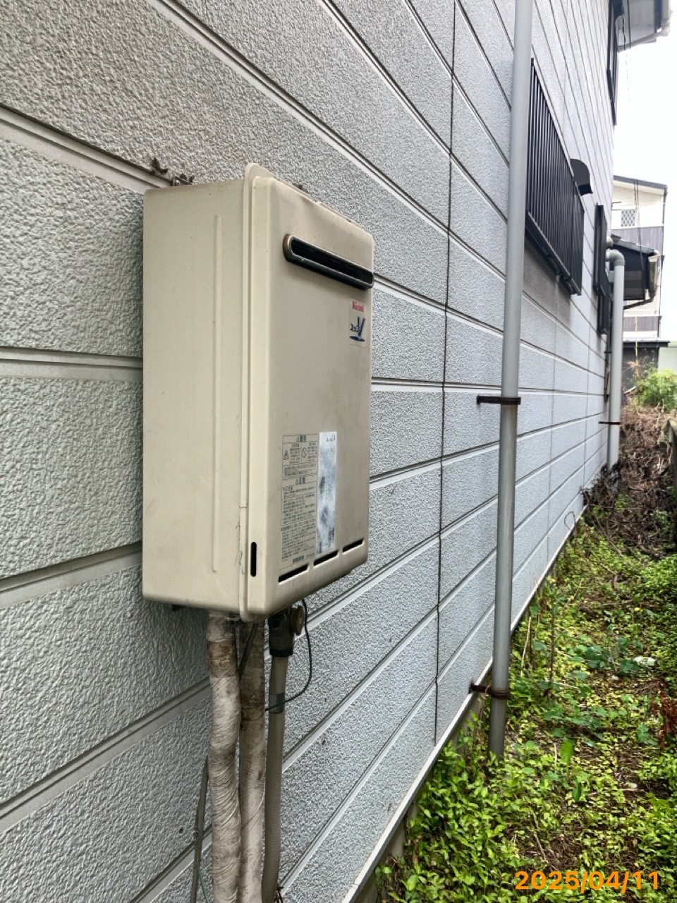 施工前　給湯器