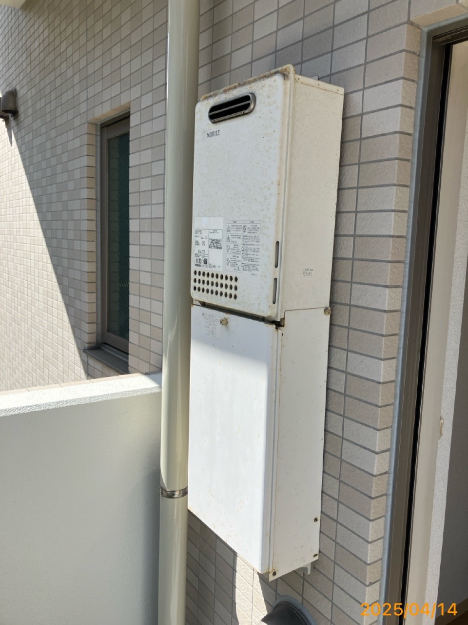 施工前　給湯器