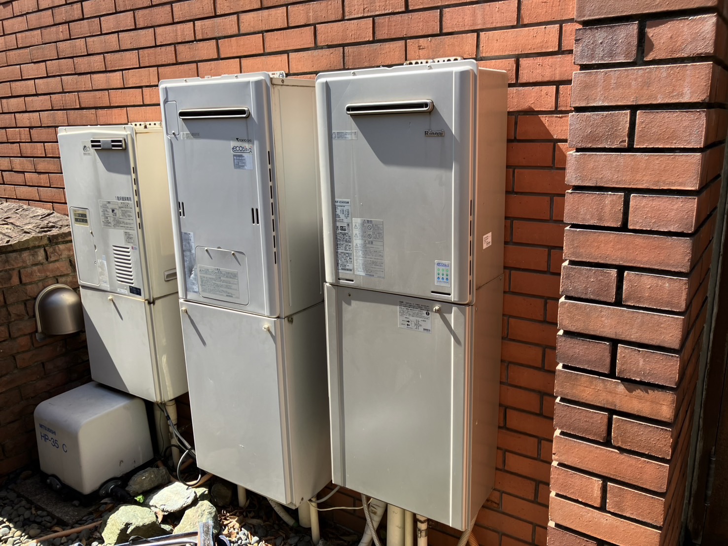 施工前　給湯器