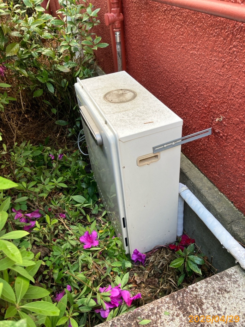 施工前 給湯器
