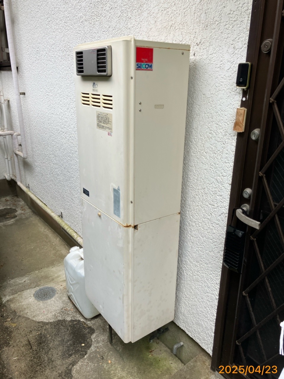 施工前 給湯器