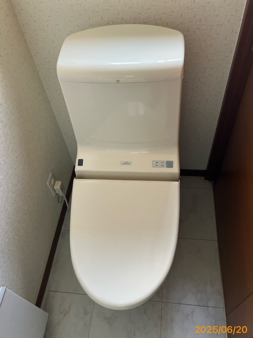 施工前　トイレ