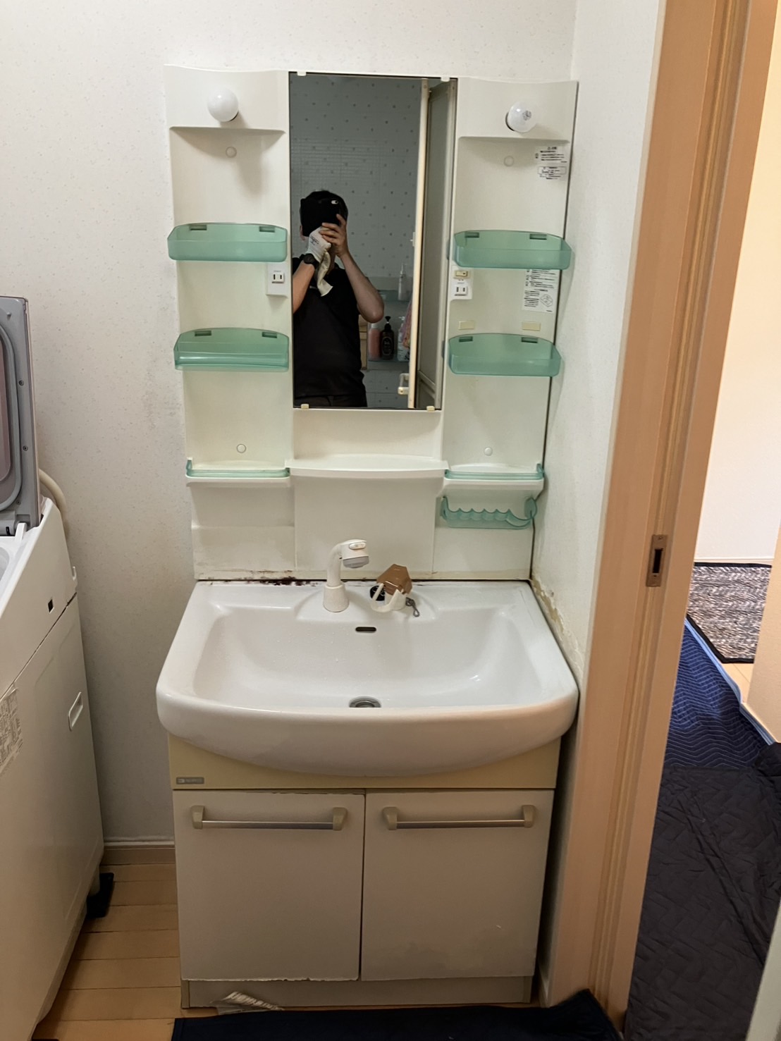 施工前 洗面化粧台