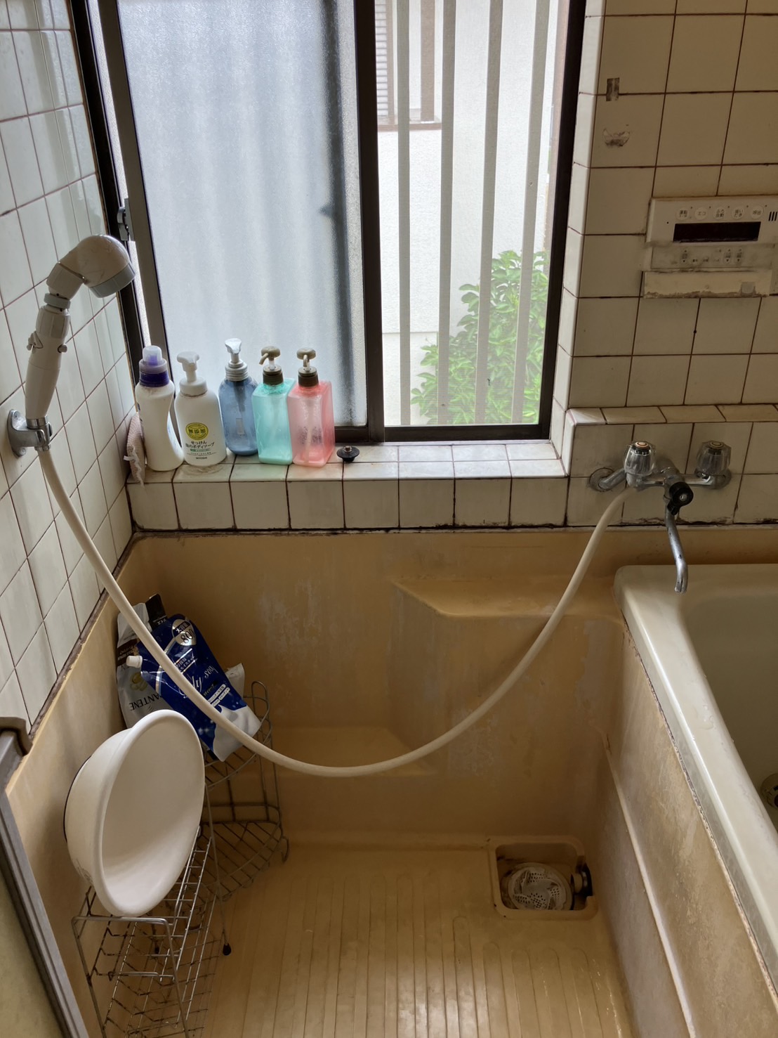 施工前　浴室水栓