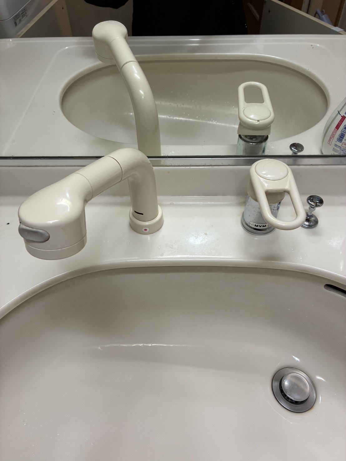 施工前 洗面水栓