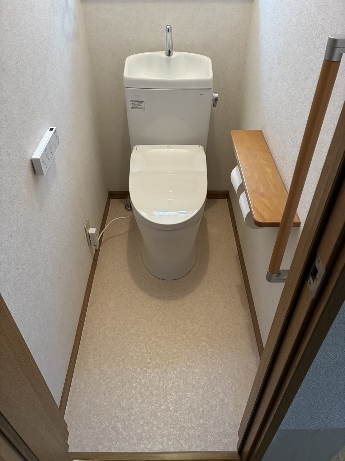 施工後 トイレ(CS232B SH233BA TCF8CKM01)