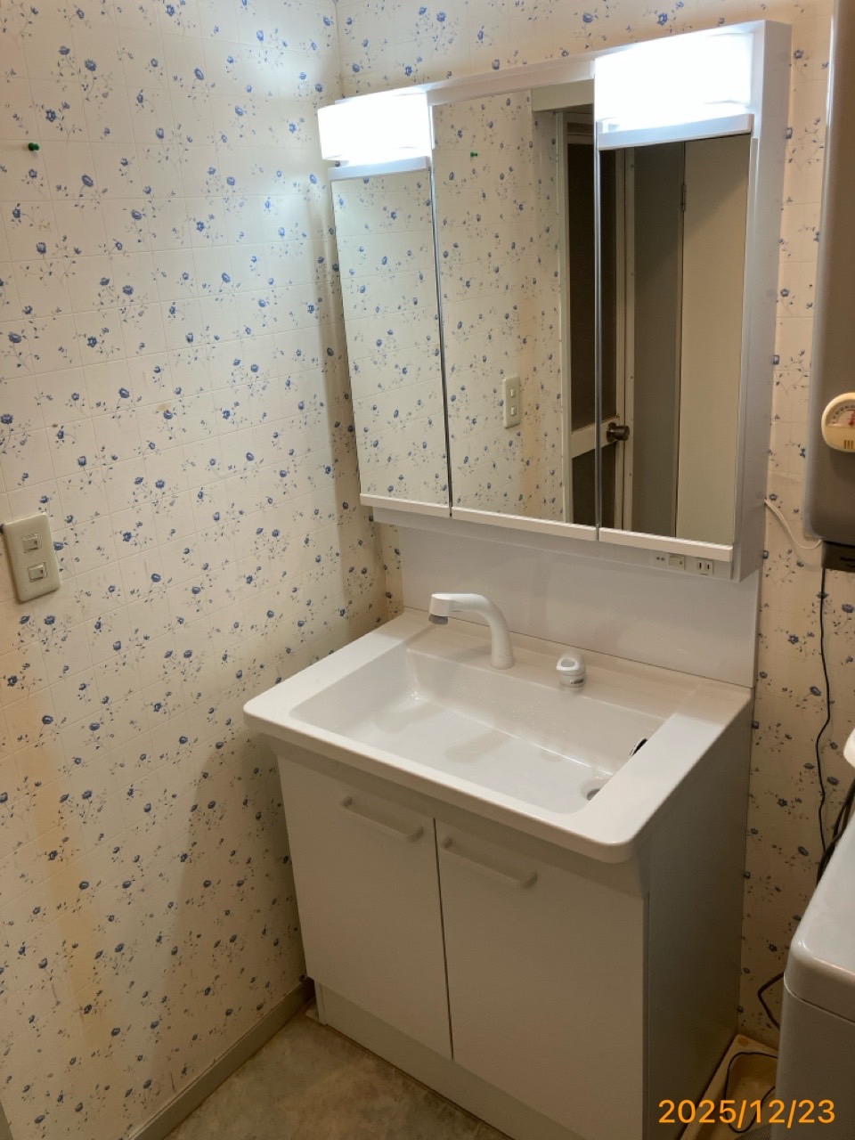 施工後　洗面化粧台（LDPB075BAGEN2A　LMPB075B3GDG1G）