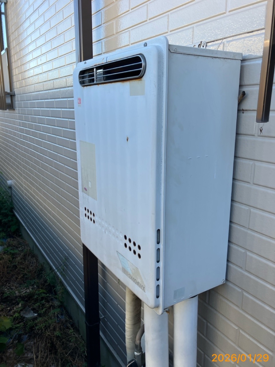 施工前　給湯器