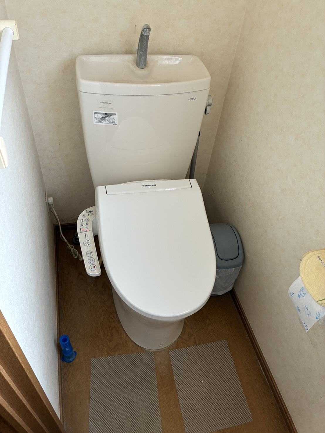 施工前　トイレ